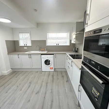 Fleet House By Blue Skies Holiday home *