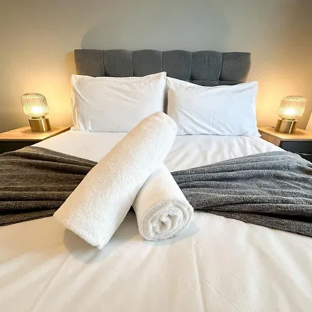 Fleet House By Blue Skies * 미들즈브러