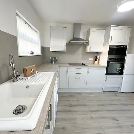 Fleet House By Blue Skies 미들즈브러